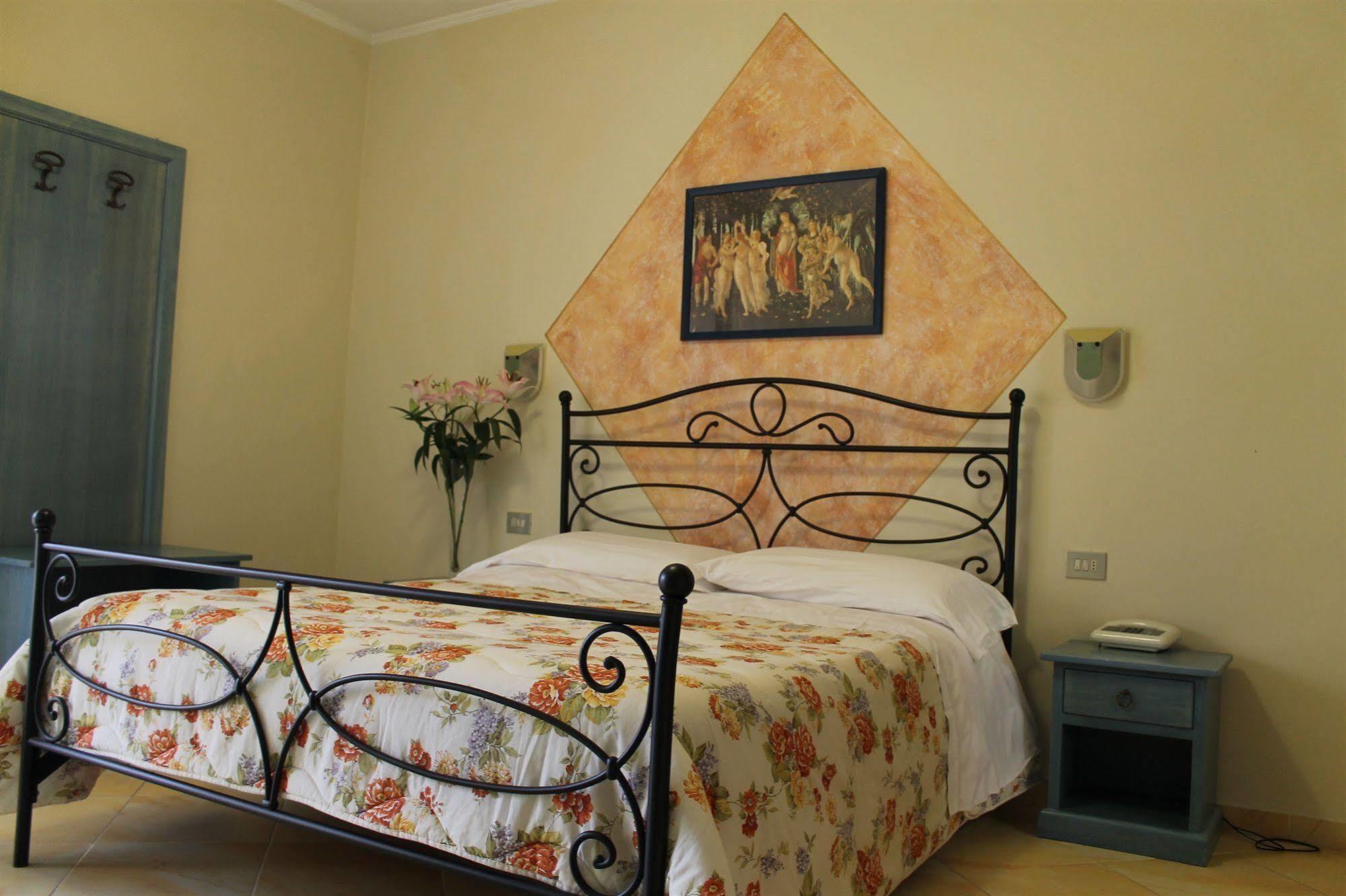 Ismaele Hotel